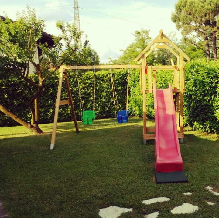 B&B Villa Monterosa Con Piscina Castronno ภายนอก รูปภาพ